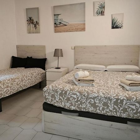 Benalbeach Casa Kito Dreams 1ª Linea Playa Benalmádena Eksteriør billede